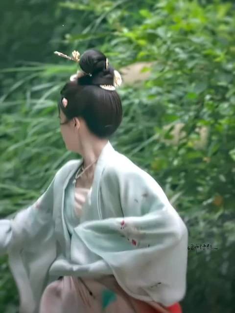 于正未包场支持白鹿新剧莫离