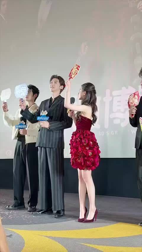 唐晓天演绎职场新人谢燕芳,观众直呼接地气