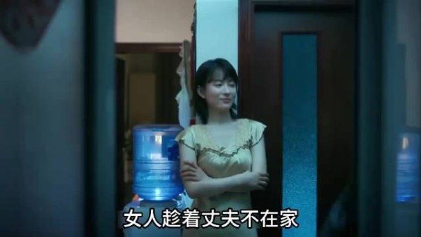 喜欢穿绿裤子，还让朋友头顶有点绿，你有这样的朋友吗？