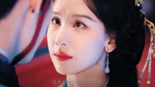 一直在热恋期的今朝有九，接吻时突然的点到为止，更让人心动呢！