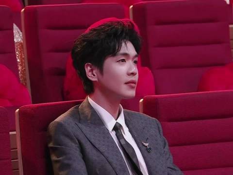 张若昀电影之夜玩年会梗宣传新作