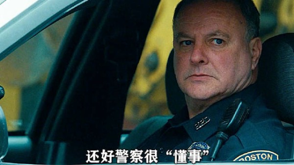 职业劫匪几分钟就抢完一家银行,不留丝毫证据,警察也是很配合