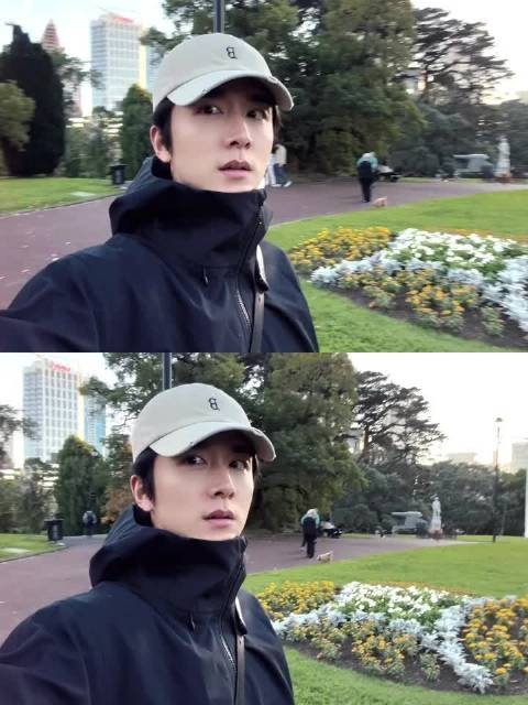 张新成回应出游被围观,笑称全程如开播