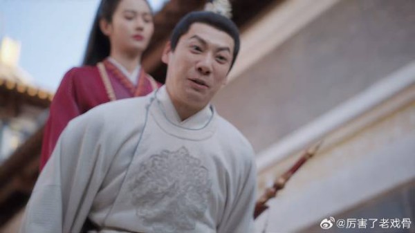 嬷嬷打板子,弱夫君背不动习武的夫人,竟然去关心嫂子