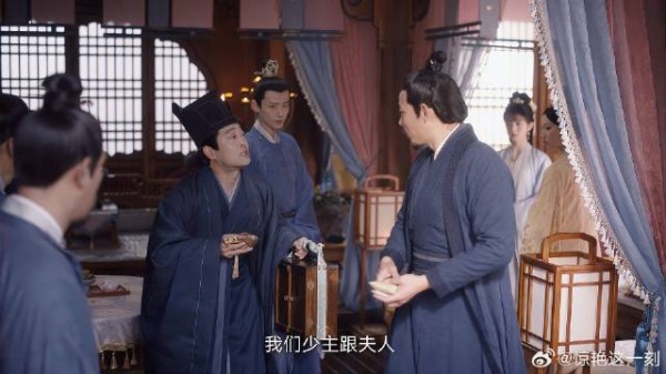 义妹装病逃婚被怀疑 少主让老奴封太医口,老奴个戏精