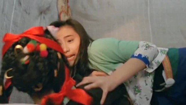 女孩为了不让丈夫碰自己,竟在腰间绑了七条腰带!