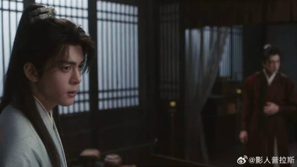 客栈惊险一群丧尸 李莲花化身白衣大侠,爆锤它们