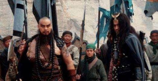 此二人在梁山上是好兄弟,金庸帮他们都编了传人,那两人却是死敌