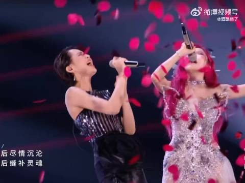 今晚曾沛慈和庄法开大了,887分很高了,五公最终1789分,好厉害!