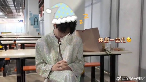 不用逼迫自己时刻保持紧绷状态,偶尔松懈一点也不会影响后续工作进度