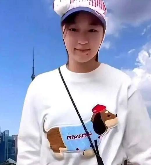 全红婵现身上海状态极佳,郭晶晶没看错,陈芋汐也会为她高兴吧