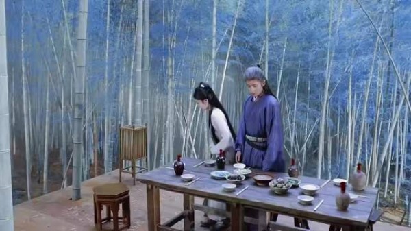 墨修尧陪叶璃独演整场热闹,两人饭席后劲十足
