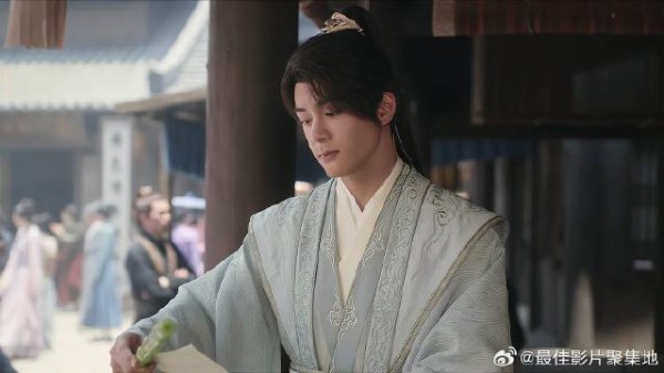 李莲花帮人看病 哪料方多病找事，直接来砸招牌