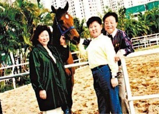 董骠|第二集:我讲马,你要听”:一把声音怎样成为马迷权威|香港人物系列