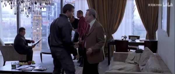 特工任务证人遭调包，上司揭露腐败网络