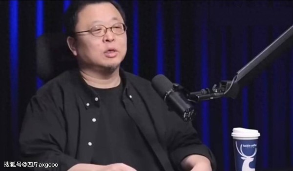罗永浩公开为韩红发声，夸她公益基金做十多年，功德无量不该被骂