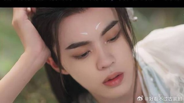 《狐妖小红娘》 月初最好的兄弟流觞s了,他都没有等到与爱人九霜的婚礼