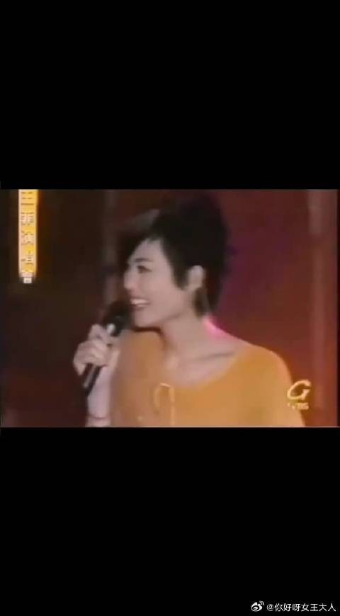 王问主持人性别，菲姐现场验证引欢笑