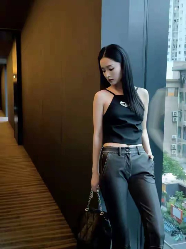 九年昆曲国宝苗子，出道即巅峰却常年争议，李沁的美与拧巴藏不住了