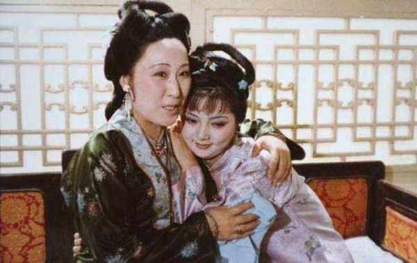 红楼梦:贾母对薛姨妈说的话,实在是令林黛玉寒心