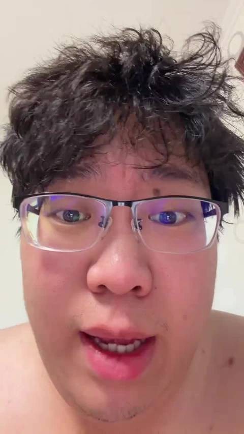 这是增长了6万倍吗？ 真的是存储为王啊！可惜我没有买