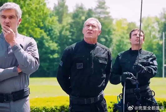 终于轮到我上特种兵射击课了！