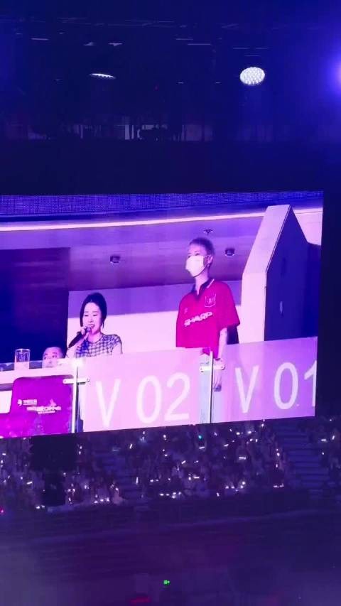 鹿晗现身周震南<a target=