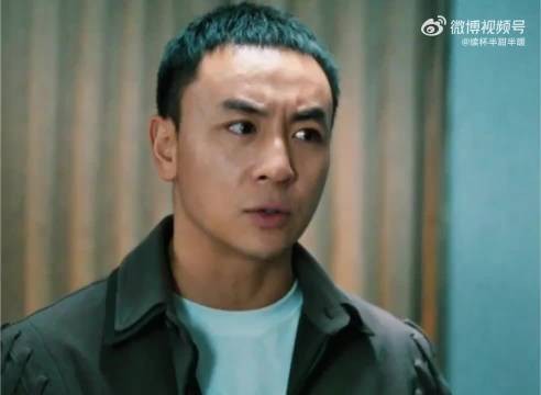 休假的空警仅凭微小细节察觉异常！ 万米危机 释小龙
