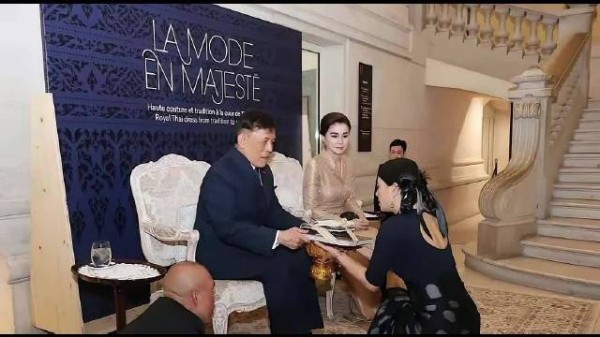 泰王扶持二公主上位,苏提达王后地位受挑战