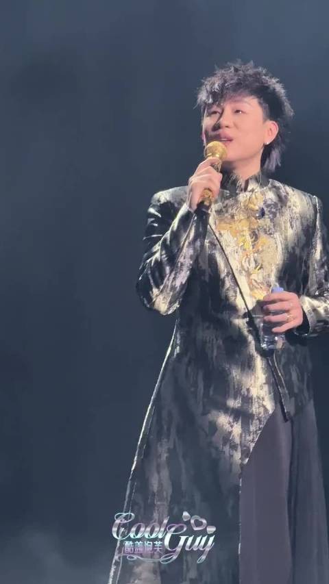 胡彦斌回应歌王呼声,称低调沉淀静待结果