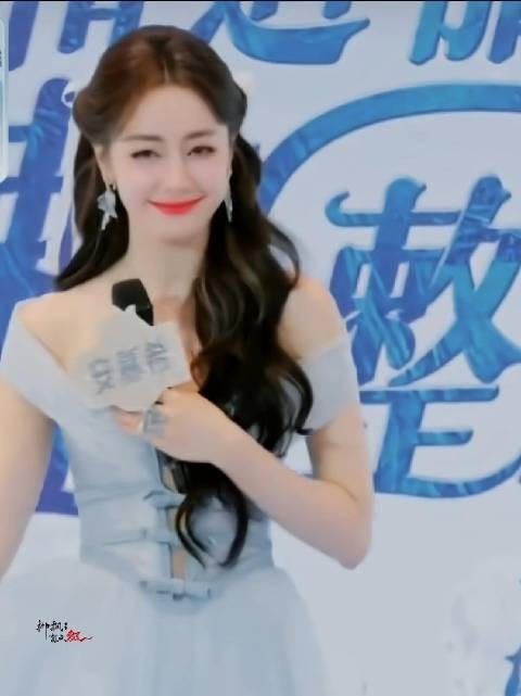 能看出她是真公主转圈圈好优雅