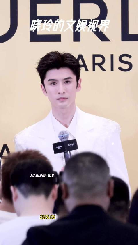 华中武汉六月明星线下活动回顾:“初代披哥”张云龙