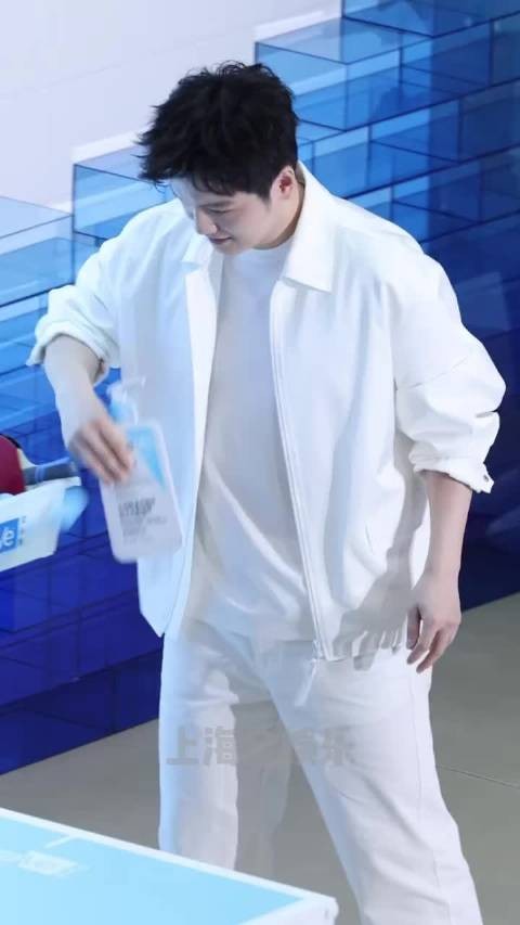 萌宝樊振东，白马王子樊振东！