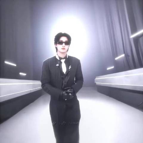 严浩翔首演万人场回忆出道历程