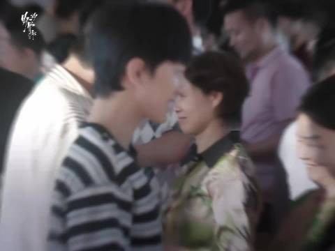 宋威龙帅得我一眼看出没勾兑聚酯纤维和果葡糖浆