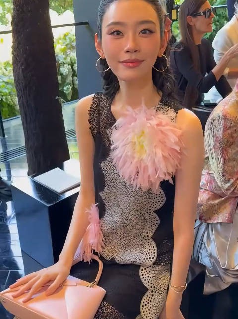 奚梦瑶亮相巴黎dior高定秀,花仙子降临了 巴黎高定周