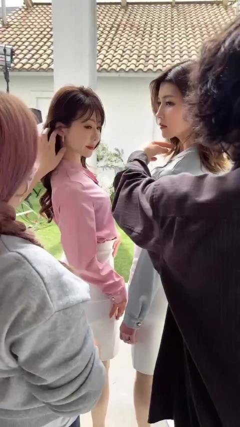 强强联合的好姐妹 美乃雀小沢菜穂