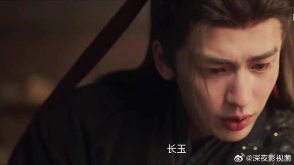 他的眼里满是心疼啊