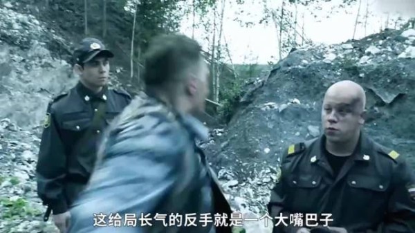 特种兵丛林设连环陷阱戏耍追兵