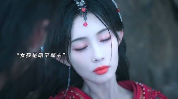 太子殿下在河边救下昭宁郡主，爱情的齿轮从此转动