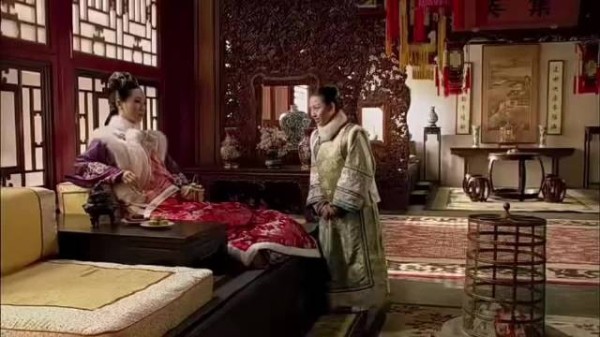 安陵容扮演者在雀骨中饰演太后圆梦