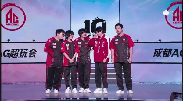 请钟意留步,呆呆的五小红