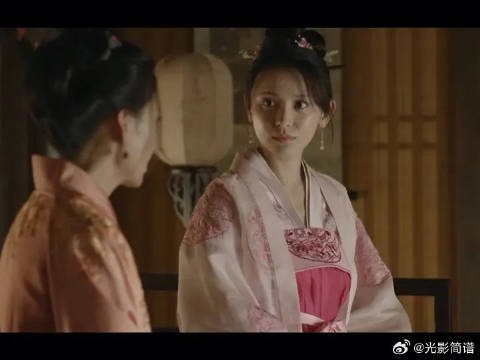 墨兰如兰焦急等待传召