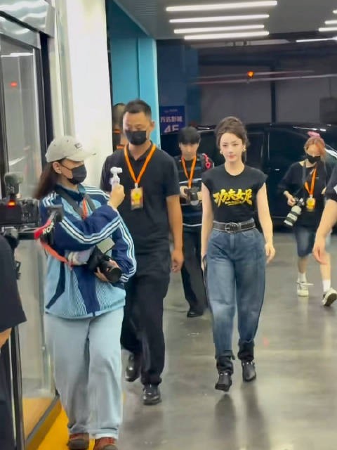 我靠啊啊啊啊 好帅啊 多多拍电影吧