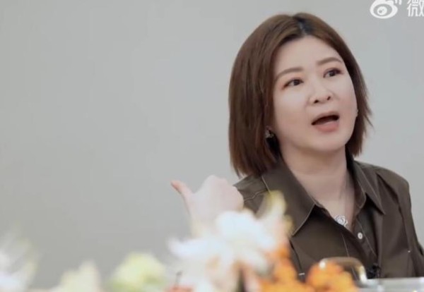 杜华自曝：老公带女儿出门被误认成“爷爷”