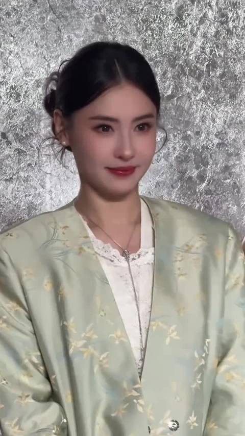 难怪张柏芝只承认黎姿比她美