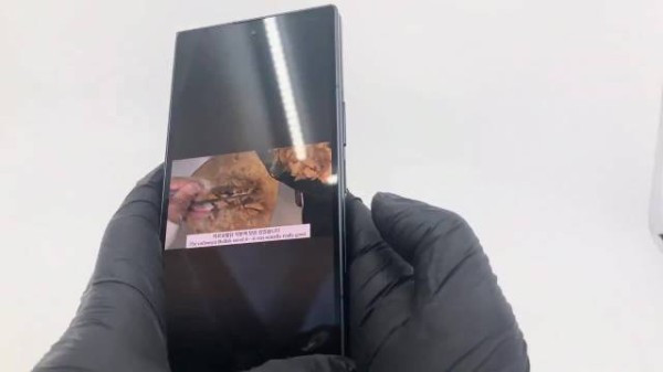 网传Galaxy Z Fold8 Ultra视频实为Z Fold7蓝色版