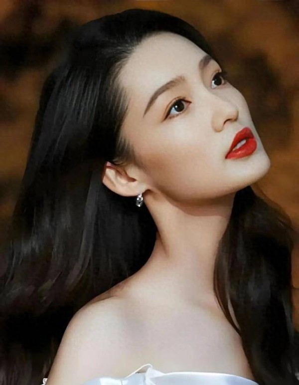 十年昆曲养风骨,李沁才是内娱最稀缺的演员底色