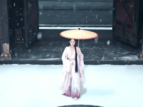 孟子义何与嘴离这么近只说狠话,双向心动裹着算计