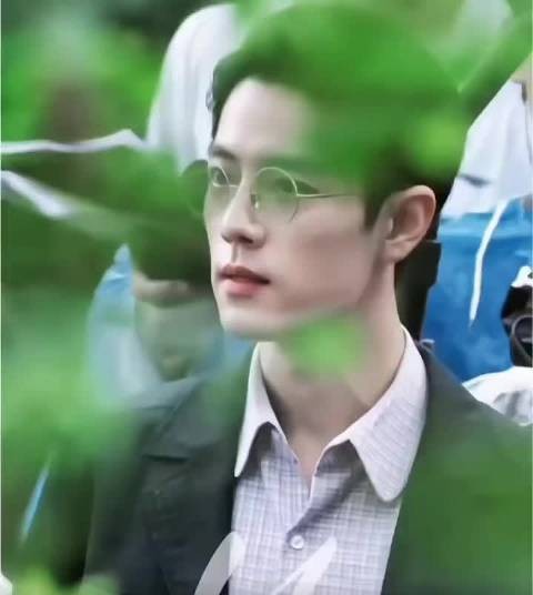 肖战这简直是高干文男主啊,少白少爷我太想进步了